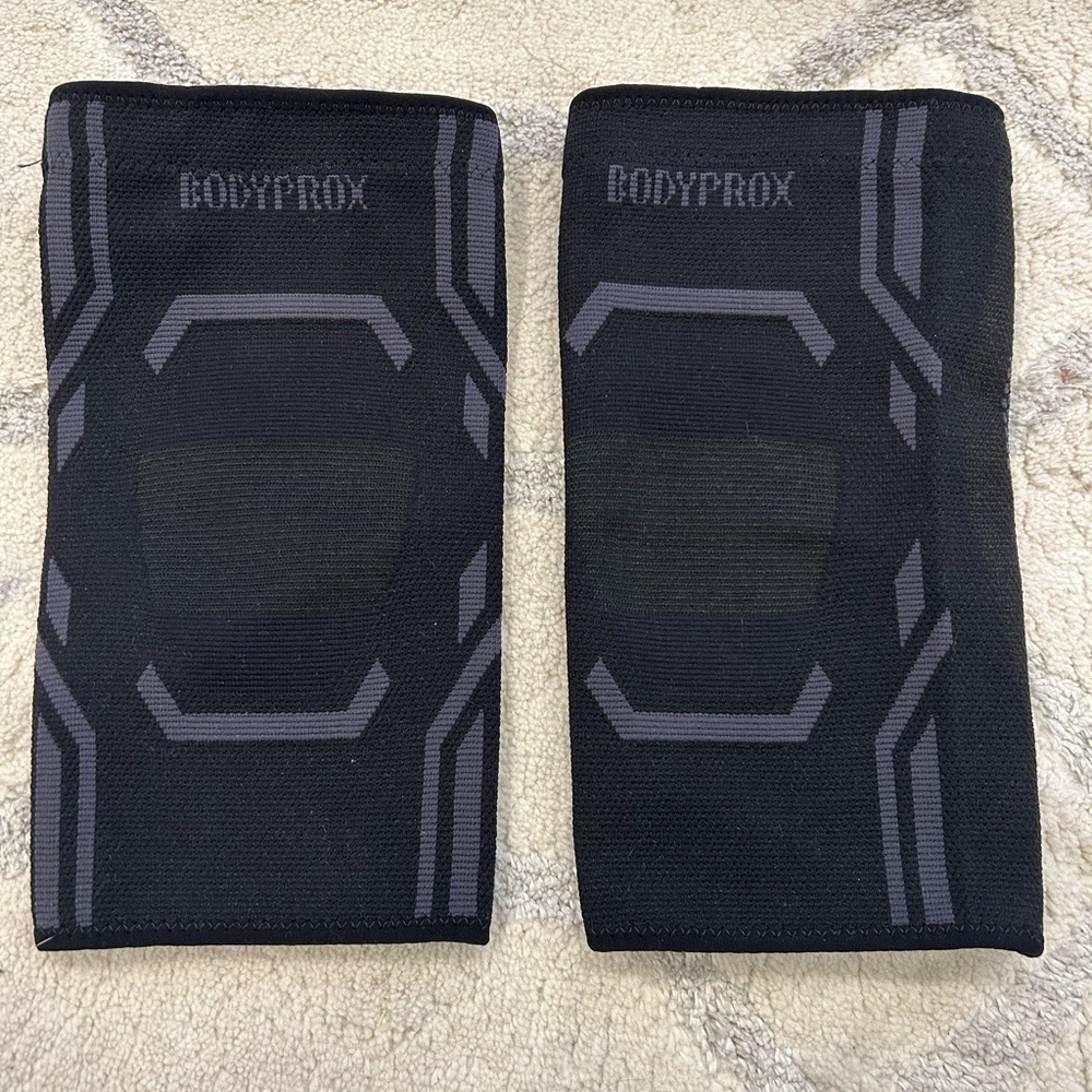 Bodyprox Black and Gray Knee Pads